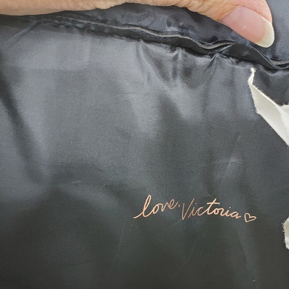 Victoria's Secret tote - Picture 9 of 13